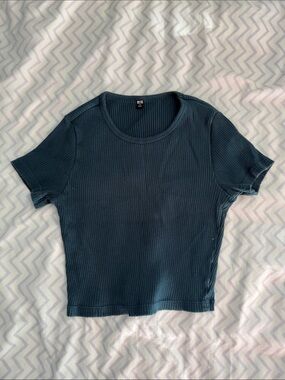 3/$25 Uniqlo Ribbed Crop Short Sleeve Tee - Navy